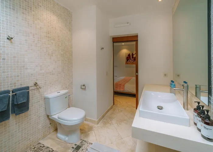 فيلة Anahata: Modern 2br W/ Pool In ! سمينياك