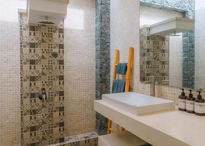 Anahata: Modern 2br W/ Pool In ! * سمينياك